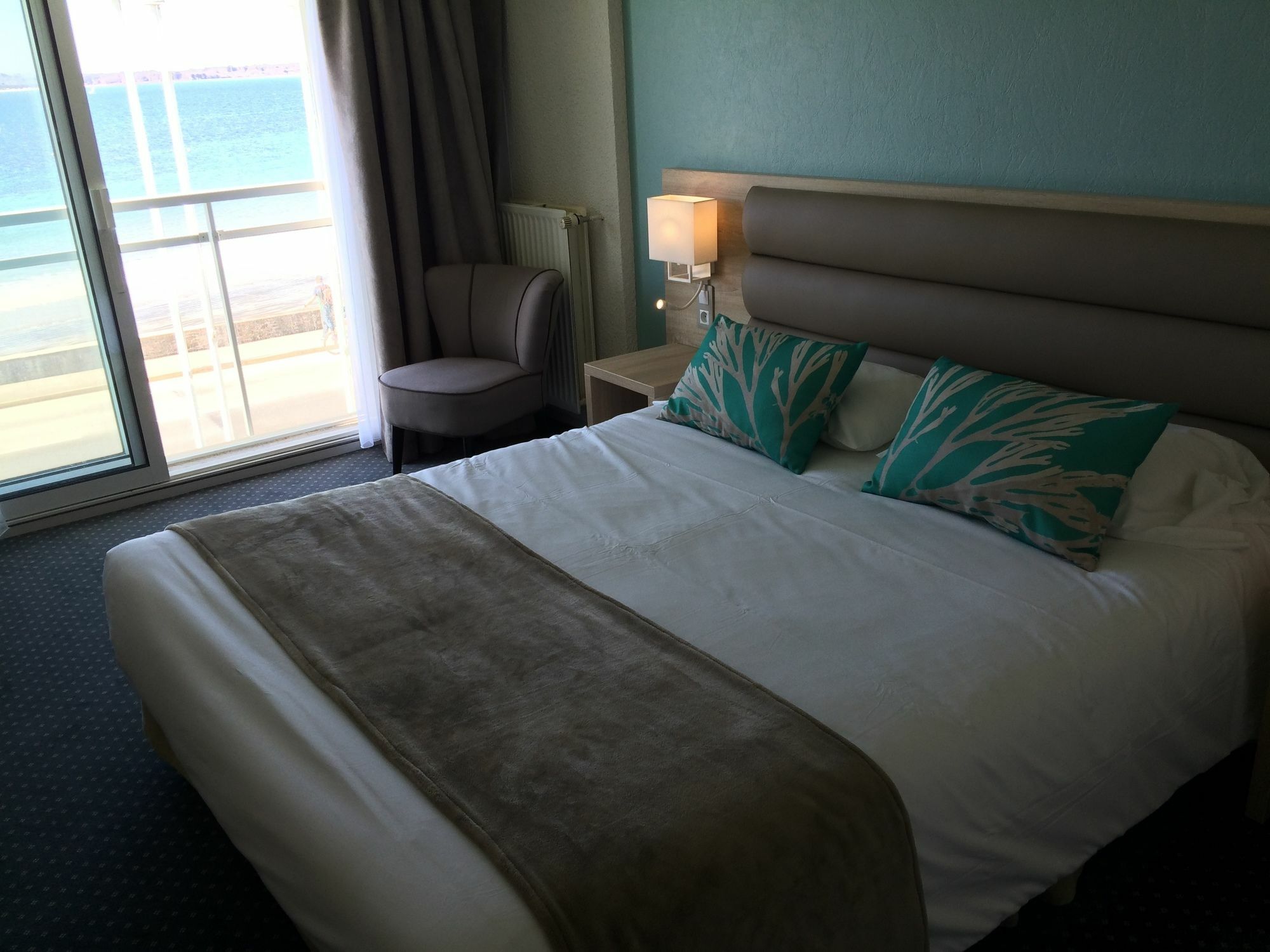 Brit Hotel De L'Ocean Конкарно Экстерьер фото
